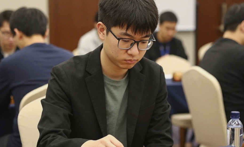Headphones, "Play Along" and Festival Zones: What Is Chess Buying Its Audience With?