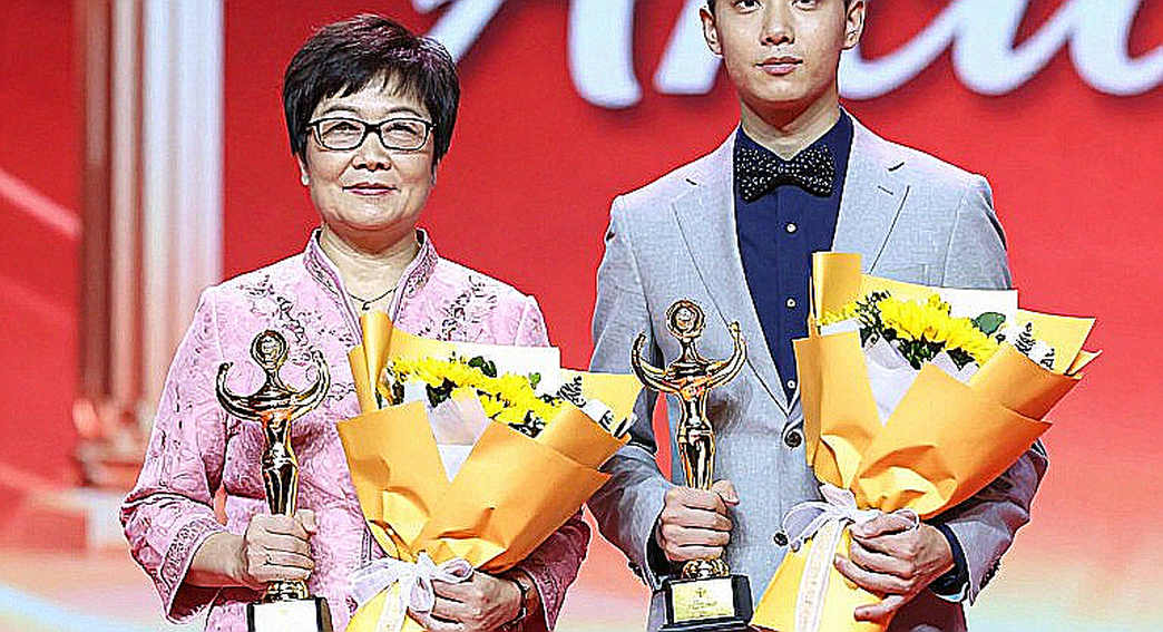 FMVP NaiLiu bị Flash Wolves đình chỉ vô thời hạn: Khi hào quang sân đấu không cứu nổi góc khuất đời tư