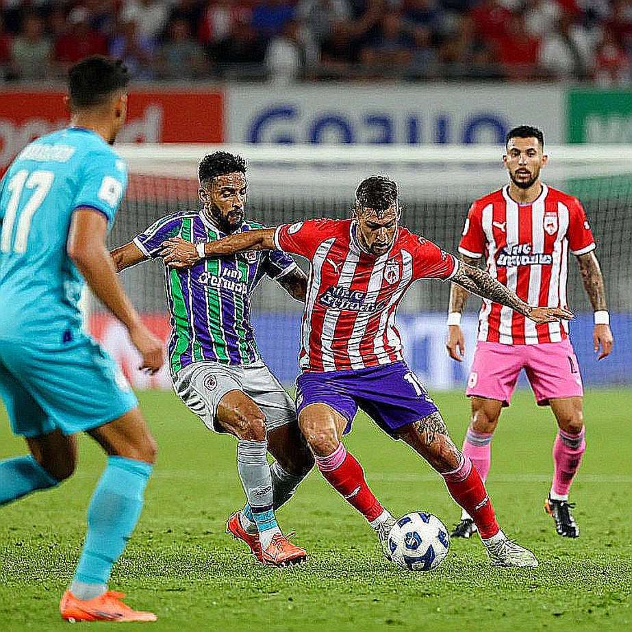 Courtois dám đối mặt khán đài sau thất bại derby: Ai mới là thủ lĩnh thật của Real Madrid?
