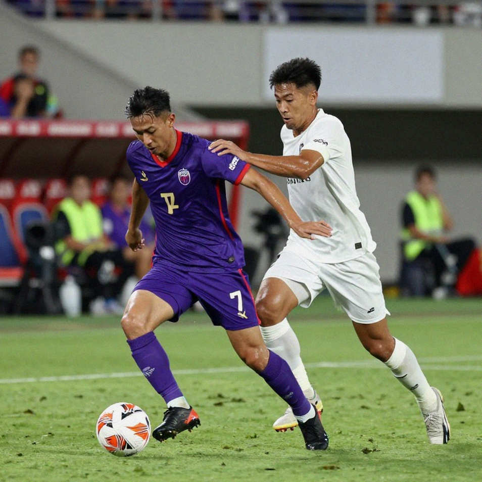 Nhịp ngầm của V.League: Bóng đá Việt Nam được giữ bởi cấu trúc, không bởi ánh đèn sân khấu