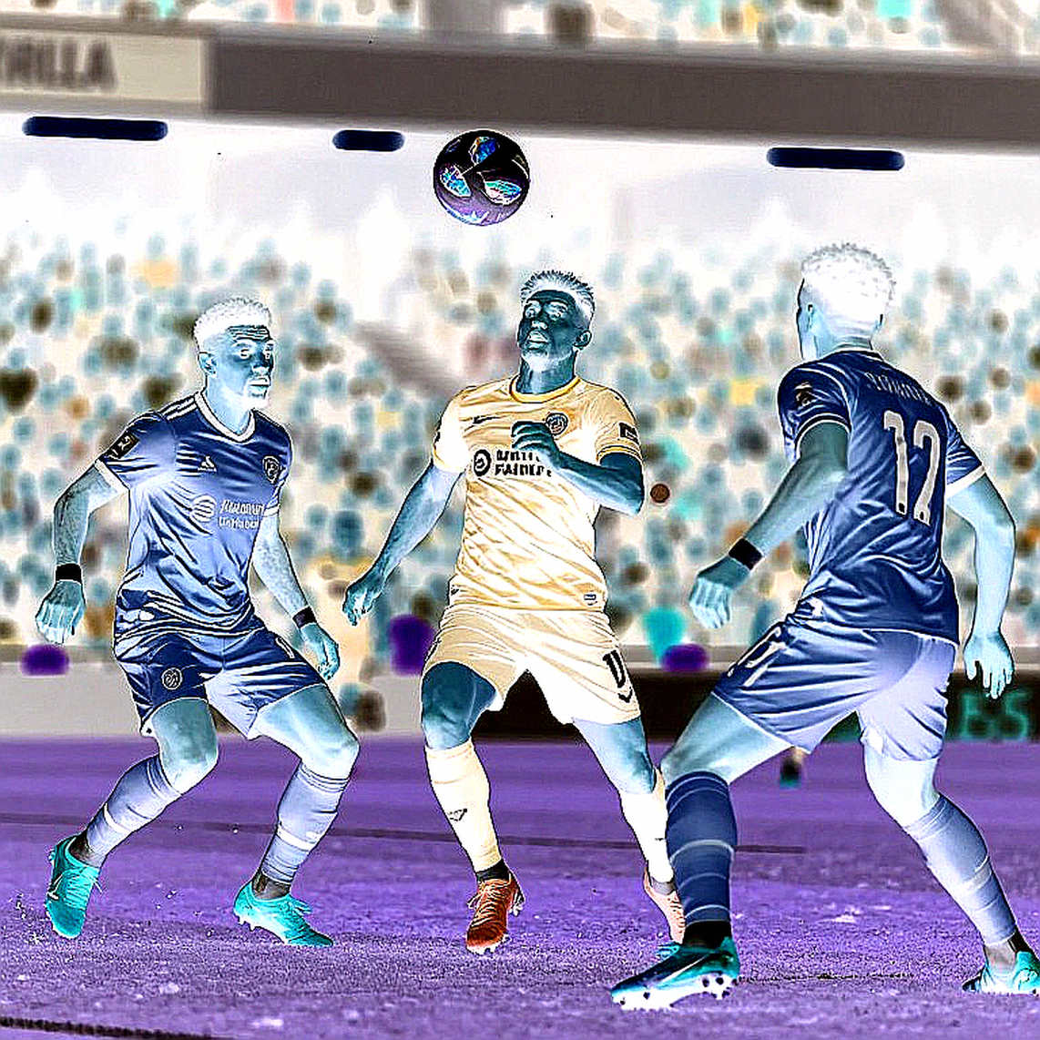 Kỳ chuyển nhượng V.League: đọc tiền, đọc hợp đồng và đọc cả khán đài