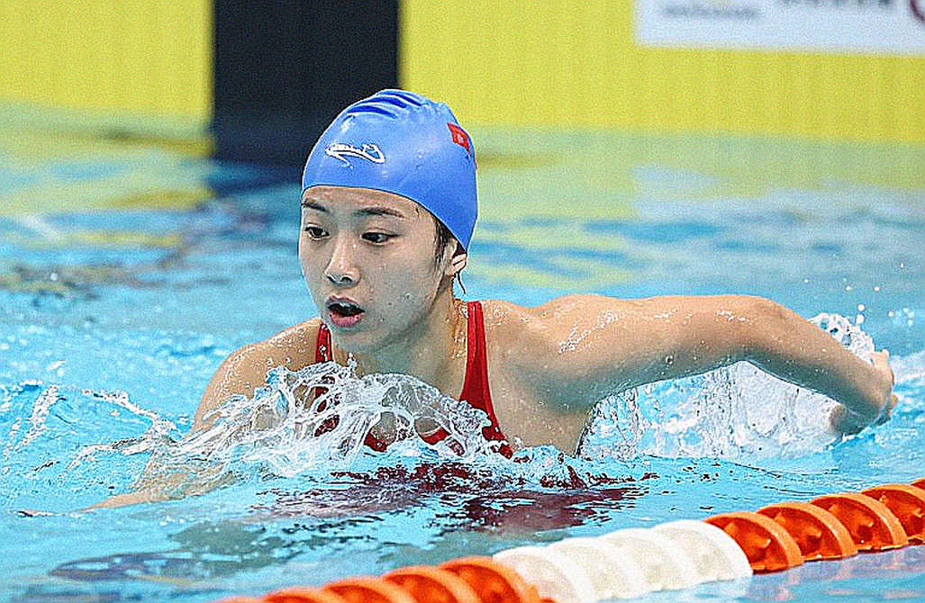 Matsushita Phá Kỷ Lục Châu Á 400m Hỗn Hợp: 4:05.83 Và Cú Chạm Nước Lịch Sử Tại Osaka