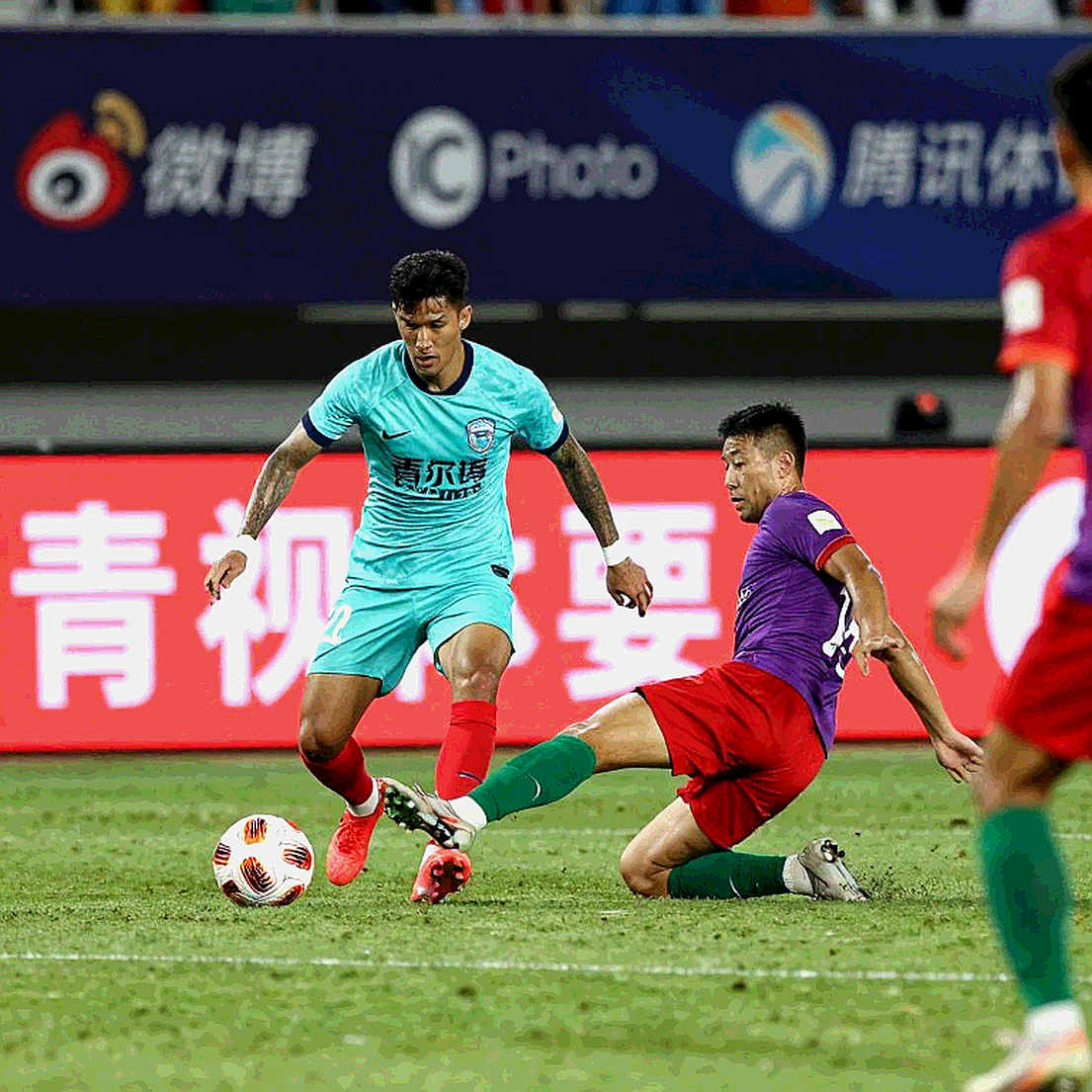 Marselino Ferdinan chính thức khoác áo Persija: Hợp đồng hai mùa, lời hứa vô địch và khoảng trống dữ liệu cấp câu lạc bộ