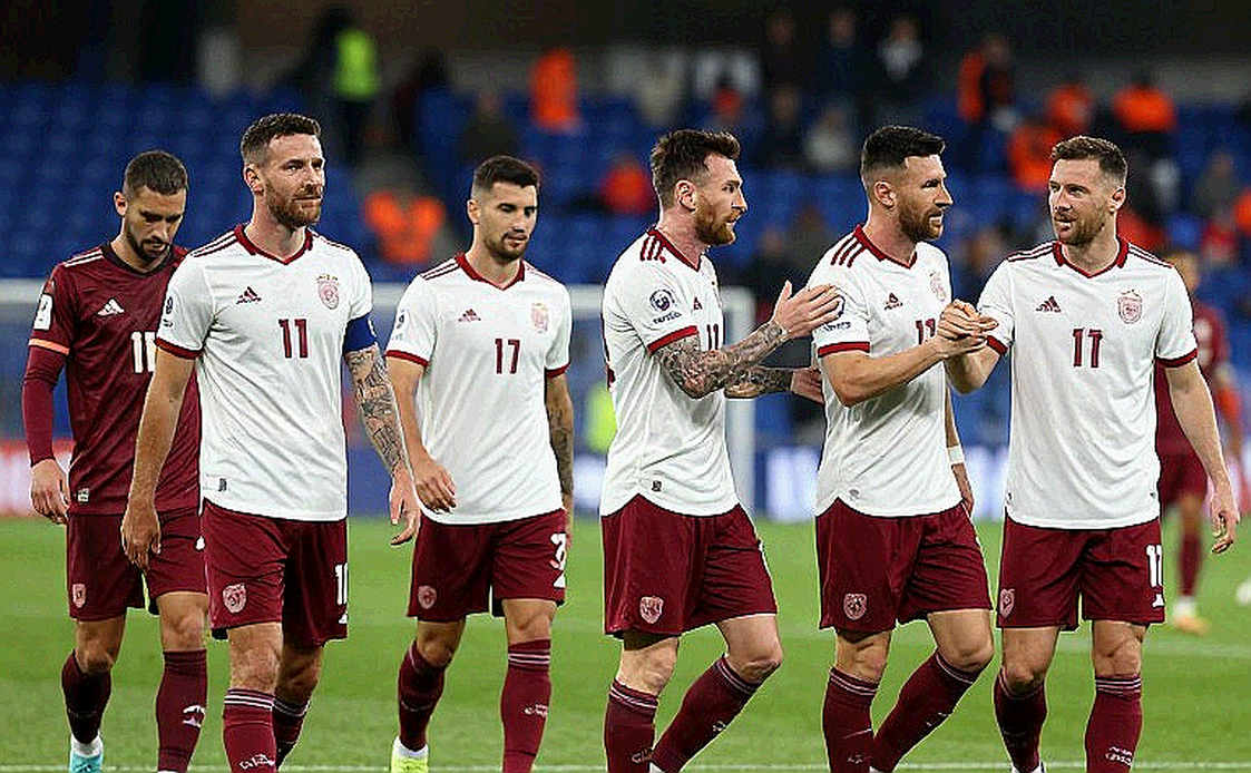 Đông Nai FC vs Công An Hà Nội: Khi một đội bóng sống bằng một cầu thủ 31 tuổi Đông Nai FC vs Công An Hà Nội: Khi một đội bóng sống bằng một cầu thủ 31 tuổi
