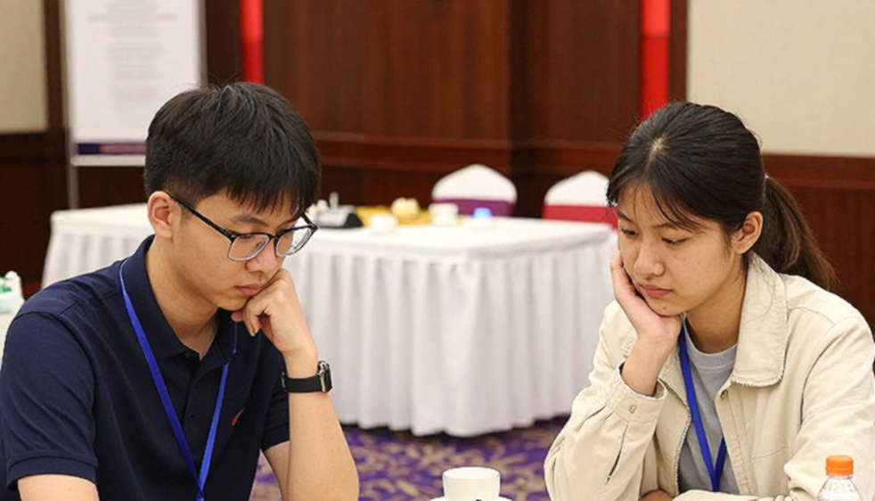 Khi Đấu Trường Không Còn Khán Giả: Bài Học Từ Những Khoảng Lặng Esports