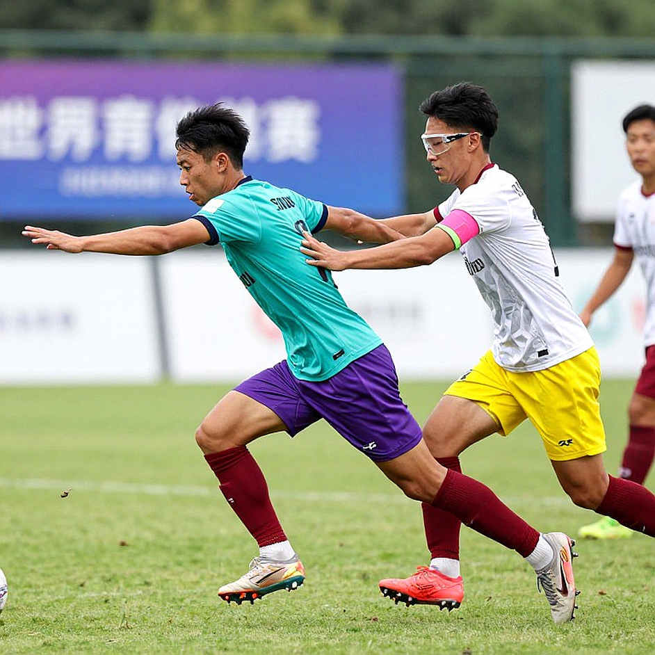 Vùng lỗi sau lưng hàng thủ: điều tỷ số 4-2 chưa kể hết về Việt Nam
