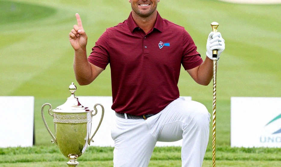 Mặt sân không ai nhìn thấy: dữ liệu, quyền truyền thông và cuộc chiến định giá golf chuyên nghiệp