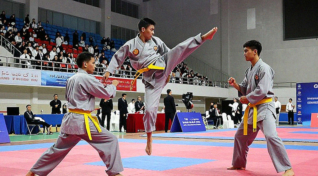 Từ Coleman Đến Aspinall: Bảng Dữ Liệu 27 Triều Đại Phơi Trần Cách UFC Vận Hành Ngai Vàng Hạng Nặng