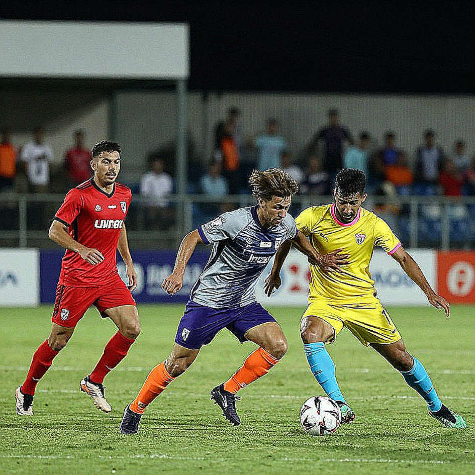 Nasib Tragis Isenmulang FC: Bị Arema Bàn Thắng Trước 0-4, Bị Khấu Trừ 2 Điểm Trước Mùa Giải